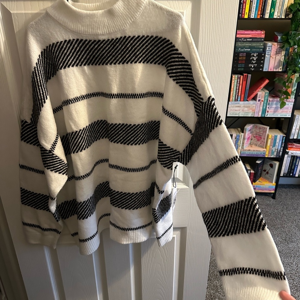 Liz Claiborne Black and White Striped Sweater